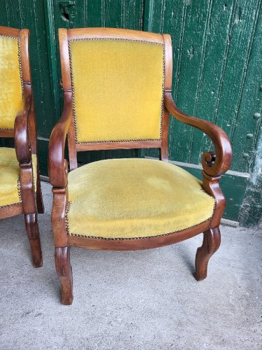 PAIRE DE FAUTEUILS A CROSSE RESTAURATION EN ACAJOU DU XIX ème SIECLE