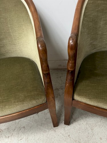 Paire de fauteuils de style gondole a col de cygnes XX siècle