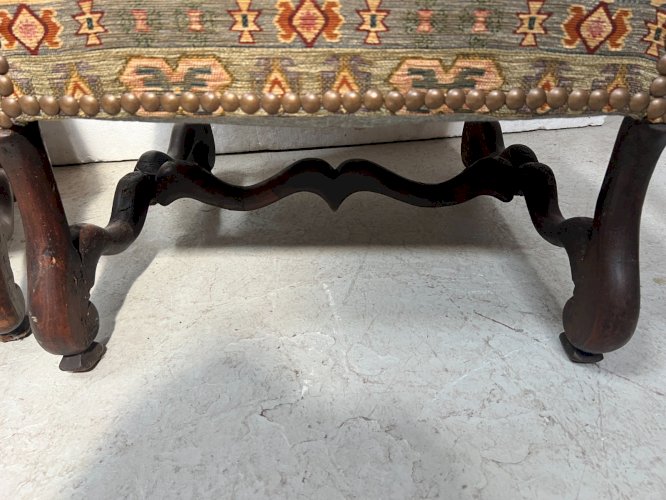 Paire de fauteuils de style Louis XIII a haut dossiers plats XX siècle