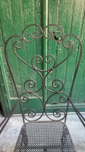 PAIRE DE FAUTEUILS EN FER FORGE NOIR