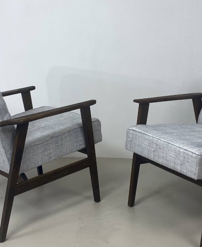 Paire de fauteuils Henryk Lis 300-190 année 70 tissu gris bleu chiné Ref :