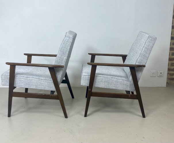 Paire de fauteuils Henryk Lis 300-190 année 70 tissu gris bleu chiné Ref :