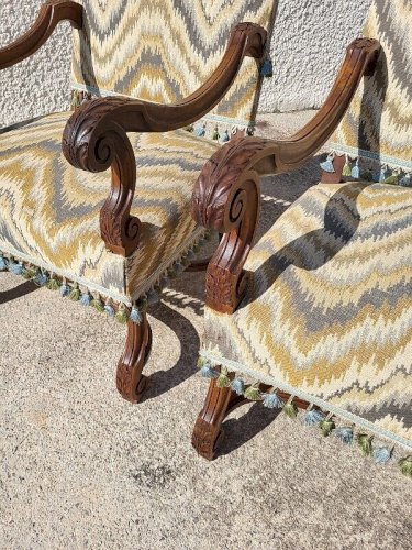 PAIRE DE FAUTEUILS LOUIS XIII DU XIX ème SIECLE