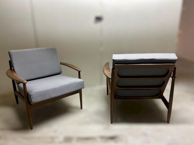 Paire de fauteuils scandinaves Grete Jalk