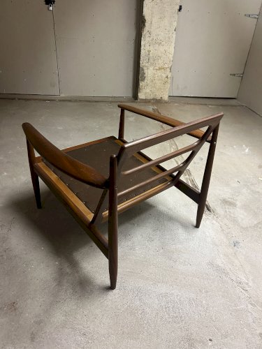 Paire de fauteuils scandinaves Grete Jalk