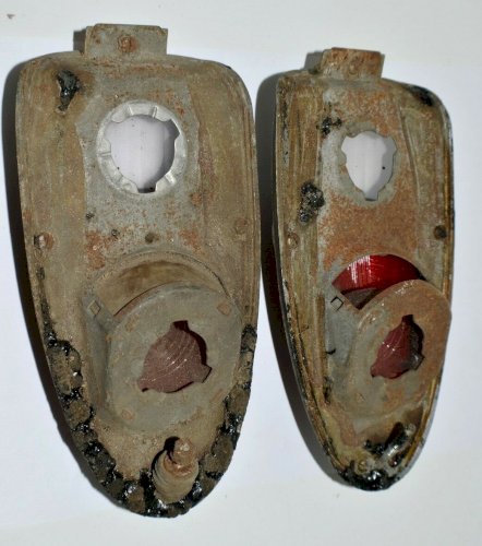 -PAIRE de FEUX de VOITURE ANCIENNE VHC FORD BUICK ou AUTRE à définir jus grange