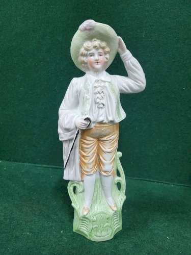 PAIRE DE FIGURINES EN PORCELAINE DE 25 CM DE HAUT