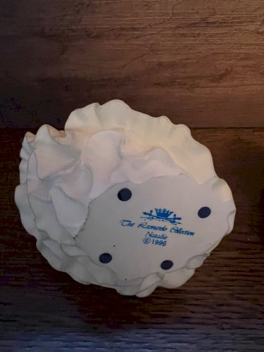 Paire de figurines en porcelaine – Royal Doulton – Modèle Natalie – 1996