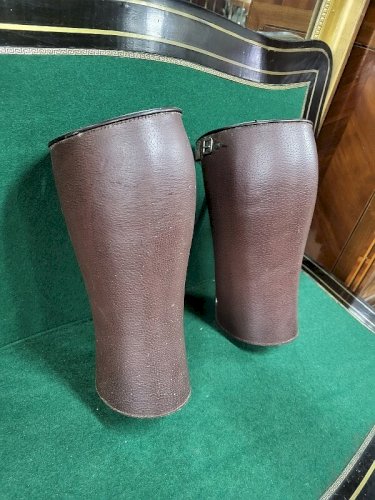 PAIRE DE GUETRES JAMBIERE
