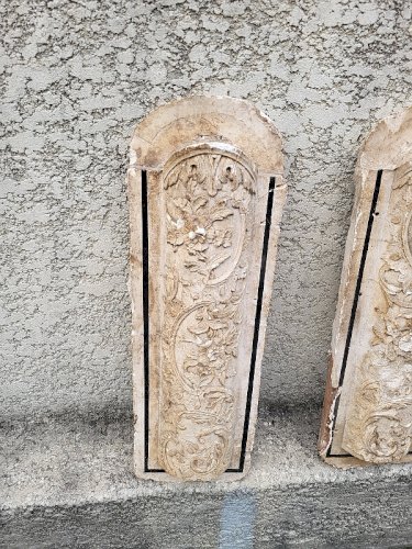 PAIRE DE JAMBAGES MUR ELEMENT DE DECORATION EN BOIS ET STUCK