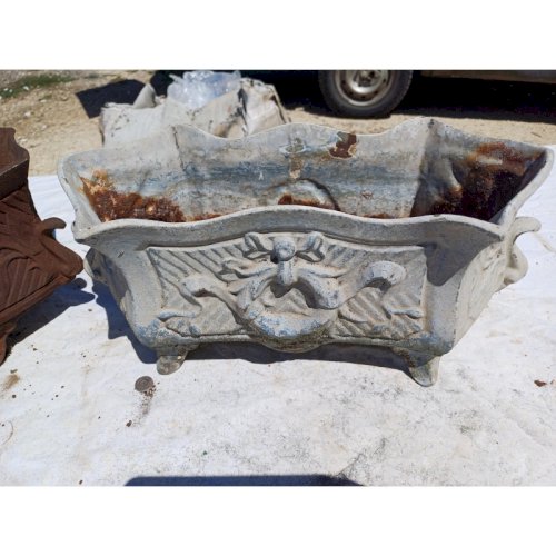Paire de Jardinières en Fonte 1900 de Charleville - Mézières Style Rocaille