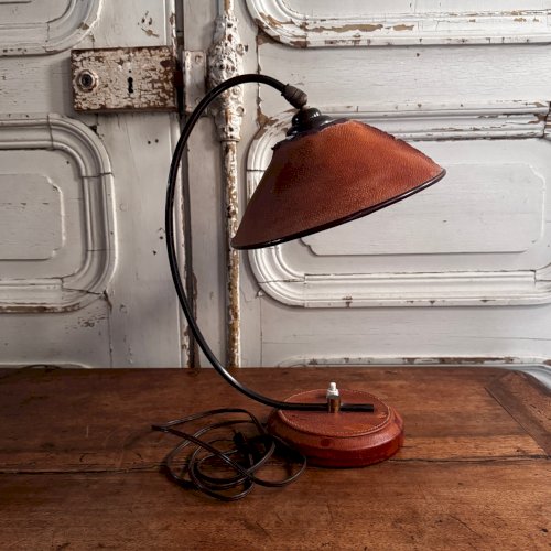 Paire de lampes 1960 en cuir LTCL avec surpiqures dans le goût d'Adnet M3676