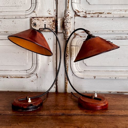 Paire de lampes 1960 en cuir LTCL avec surpiqures dans le goût d'Adnet M3676