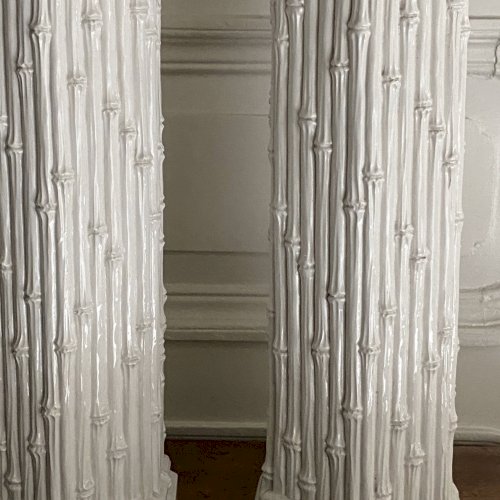 Paire de lampes Hollywood Regency en céramique imitation bambou XXe M3765