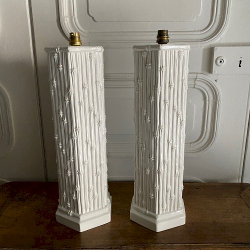 Paire de lampes Hollywood Regency en céramique imitation bambou XXe M3765
