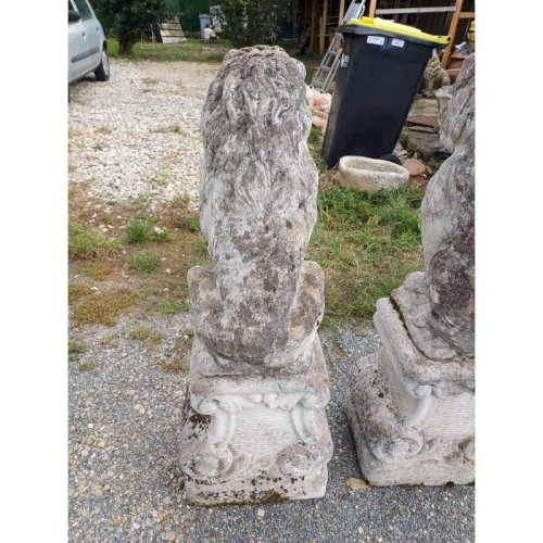 Paire de Lions en Pierre des Années 60