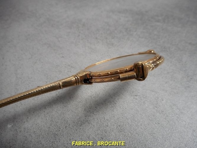 PAIRE DE LUNETTES LOUPE A SYSTEME AVEC SACOCHE