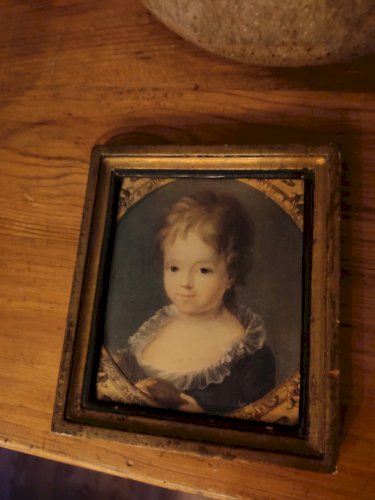 Paire de miniatures décoratives - style XVIIIème siècle