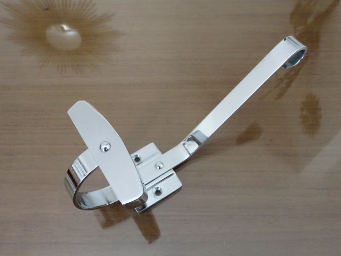 PAIRE DE PATERES MURALES PORTE MANTEAU EN METAL CHROME ANNEES 70 VINTAGE