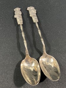 Paire de petites cuillères en argent massif Chine Indochine milieu XXe