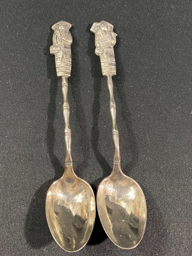 Paire de petites cuillères en argent massif Chine Indochine milieu XXe