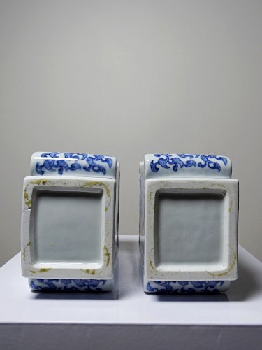 Paire de petits vases couverts ou pots chinois porcelaine vintage