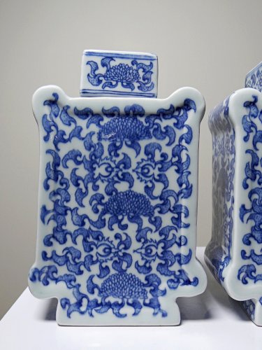 Paire de petits vases couverts ou pots chinois porcelaine vintage