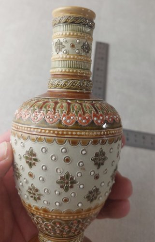 Paire de petits vases en céramique, décor 1808, Villeroy & Boch Mettlach