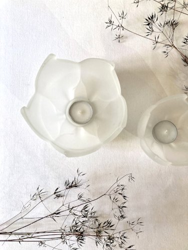 Paire de photophores "Lotus" en verre dépoli – Leonardo