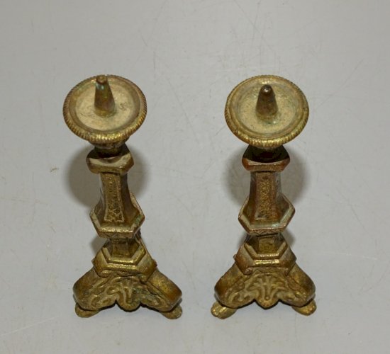 -PAIRE de PIQUES CIERGES MINIATURES EN BRONZE de POUPEE ou Curé RELIGION   D