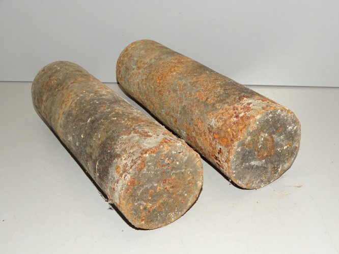 -PAIRE de POIDS fonte HORLOGE PENDULE COMTOISE MENSUELLE XVIIIe COMTOIS CLOCK  D