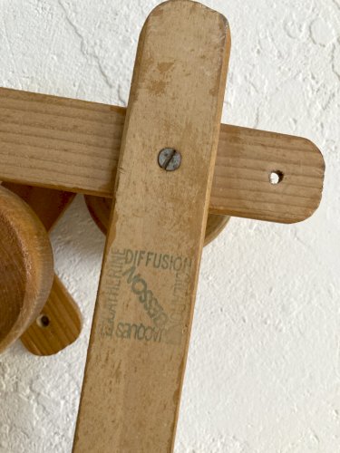 Paire de porte-manteaux accordéon en bois