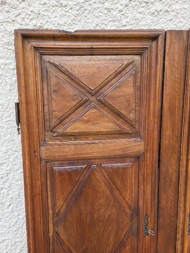 PAIRE DE PORTES LOUIS XIV EN NOYER DU XIX ème SIECLE