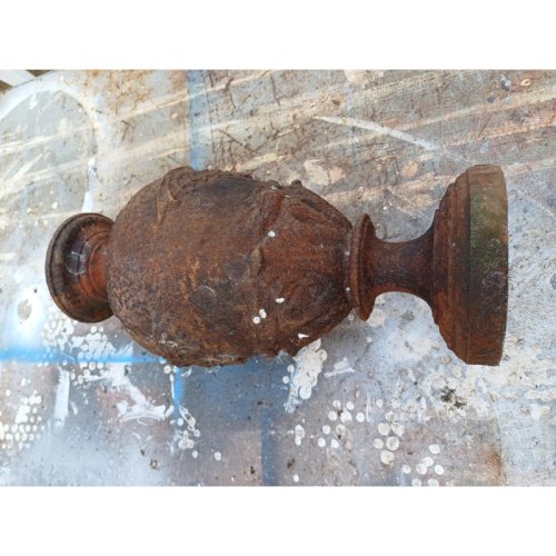 Paire de Pots a Feux en Fonte 1900 : Charleville - Mézières