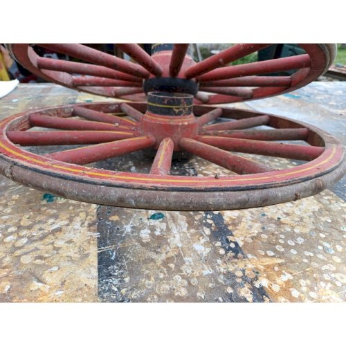 Paire de Roues Anciennes en Bois et Gomme