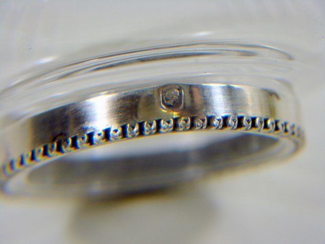 Paire de Salerons Cristal Moulé Monture Argent à Décor Perlé Poinçons H - 3,5 cm