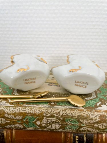 Paire de salerons cygnes blanc & or porcelaine de Limoges