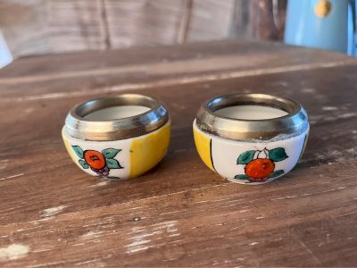 Paire de salerons en porcelaine de Limoges