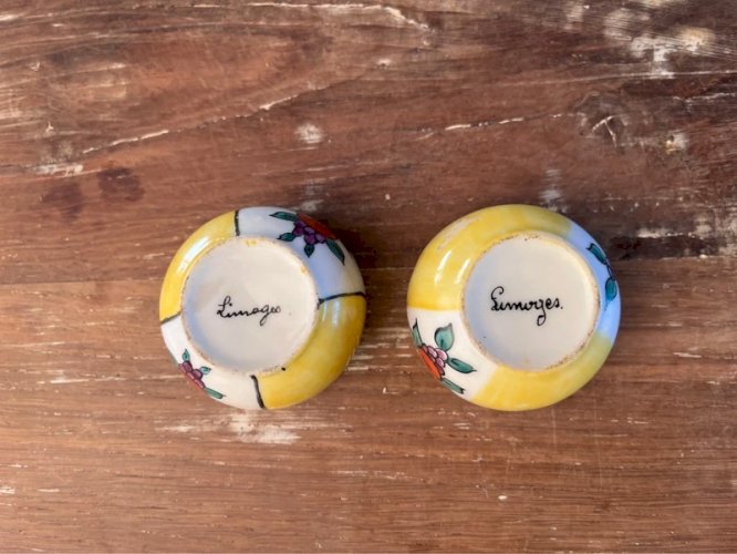 Paire de salerons en porcelaine de Limoges