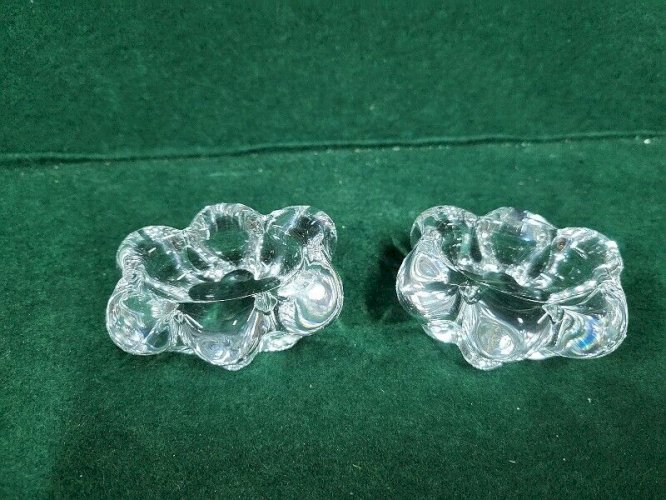 PAIRE DE SALIERES EN CRISTAL DE DAUM