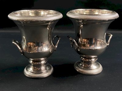 Pair of Médicis-shaped silver-plated ice buckets in Louis XVI style