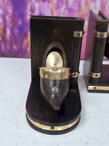 paire de serre livres en bois et cuivre sabot kitsch