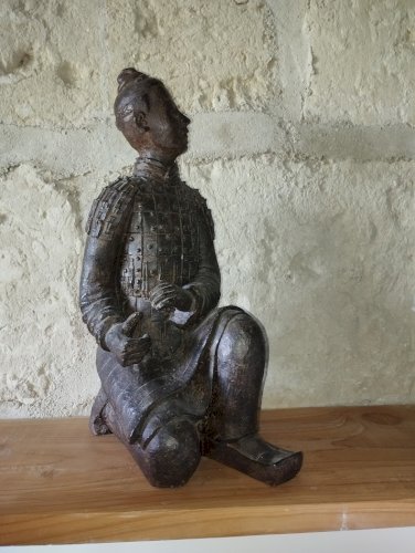 Paire de statues décoratives inspirées des guerriers de Xi’an – Résine patinée – Grand format