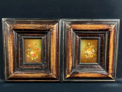 Paire de tableaux huile sur cuivre Nature morte aux bouquets de fleurs