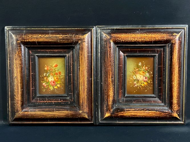 Paire de tableaux huile sur cuivre Nature morte aux bouquets de fleurs