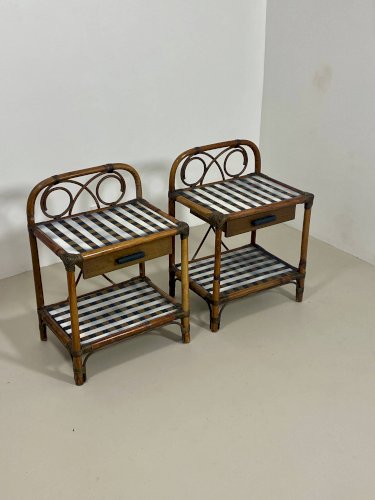 Paire de tables de chevet en rotin et damier noir et blanc, années 70
