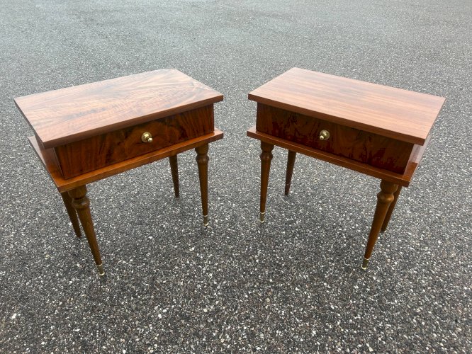 Paire de tables de chevets 1950