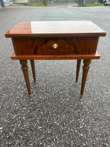 Paire de tables de chevets 1950