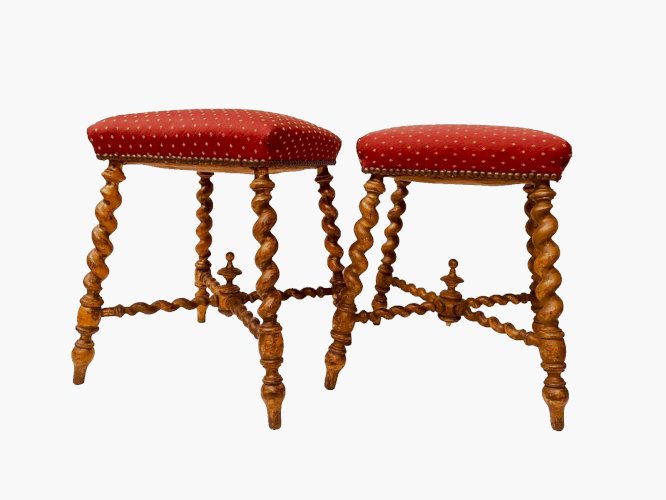 Paire de tabourets de style Louis XIII en bois tourné XIX siècle