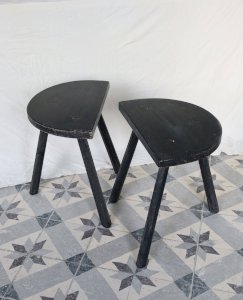 Pair of vintage stools painted black - Half-moon seat